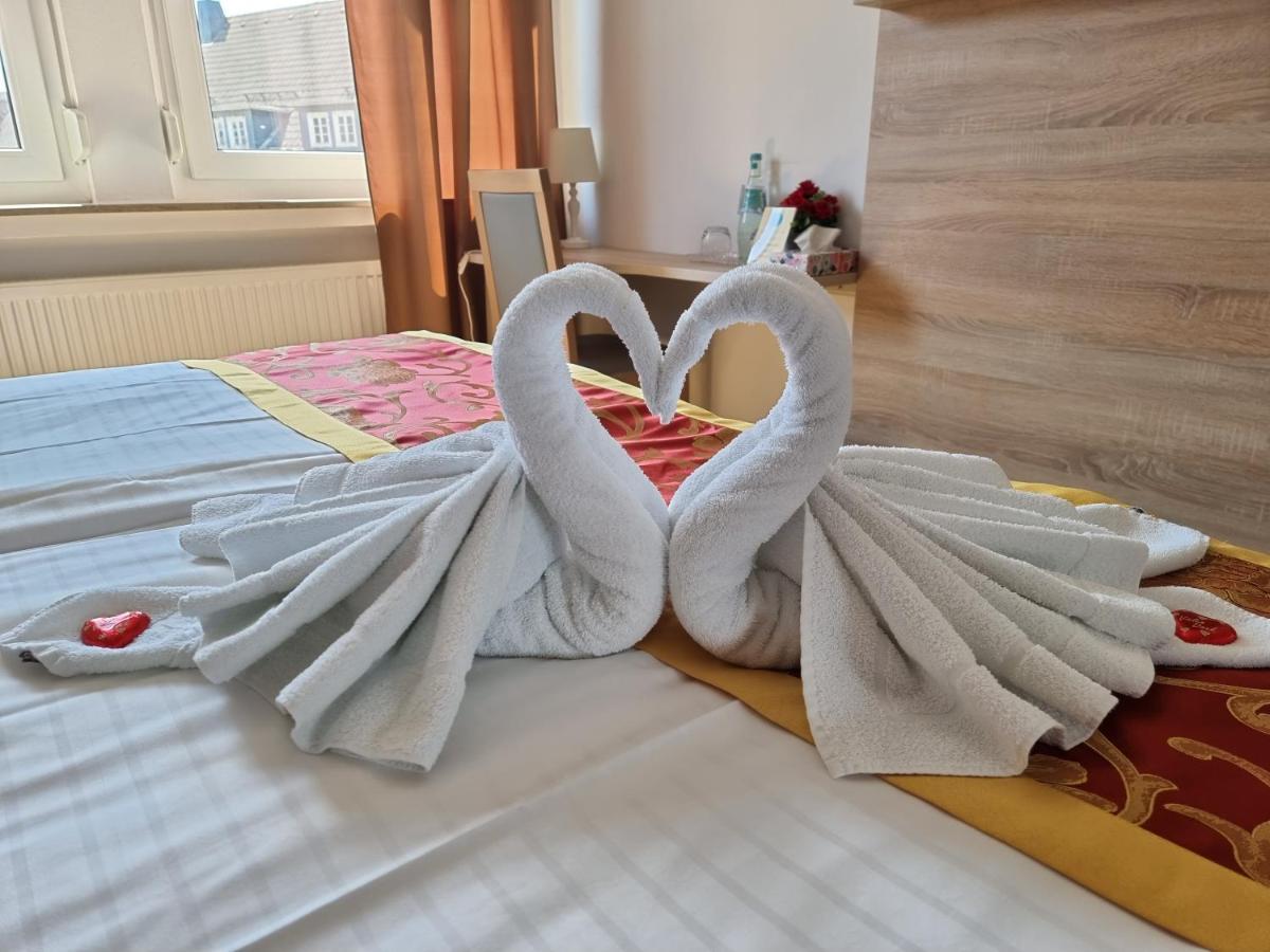 Hotel Medebach - Zum Schwanenkoenig Extérieur photo