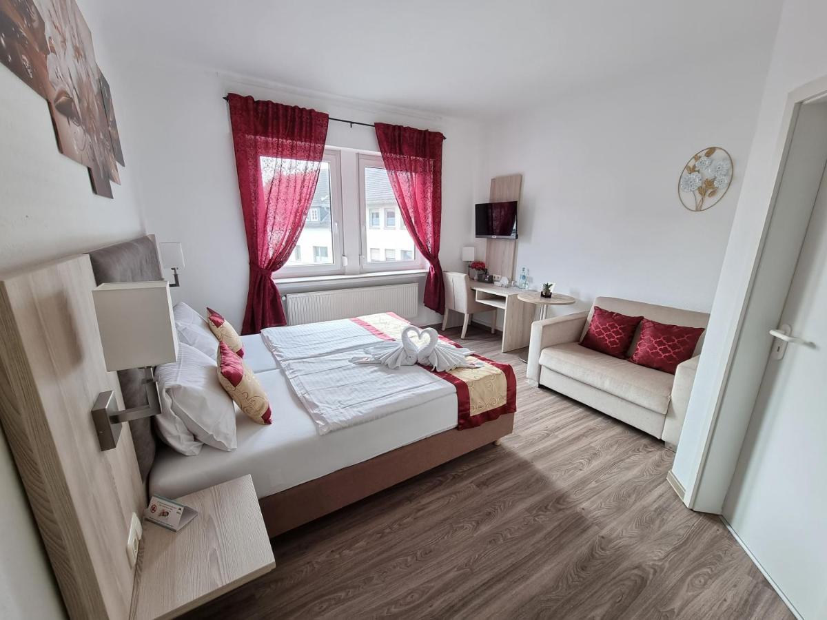 Hotel Medebach - Zum Schwanenkoenig Extérieur photo
